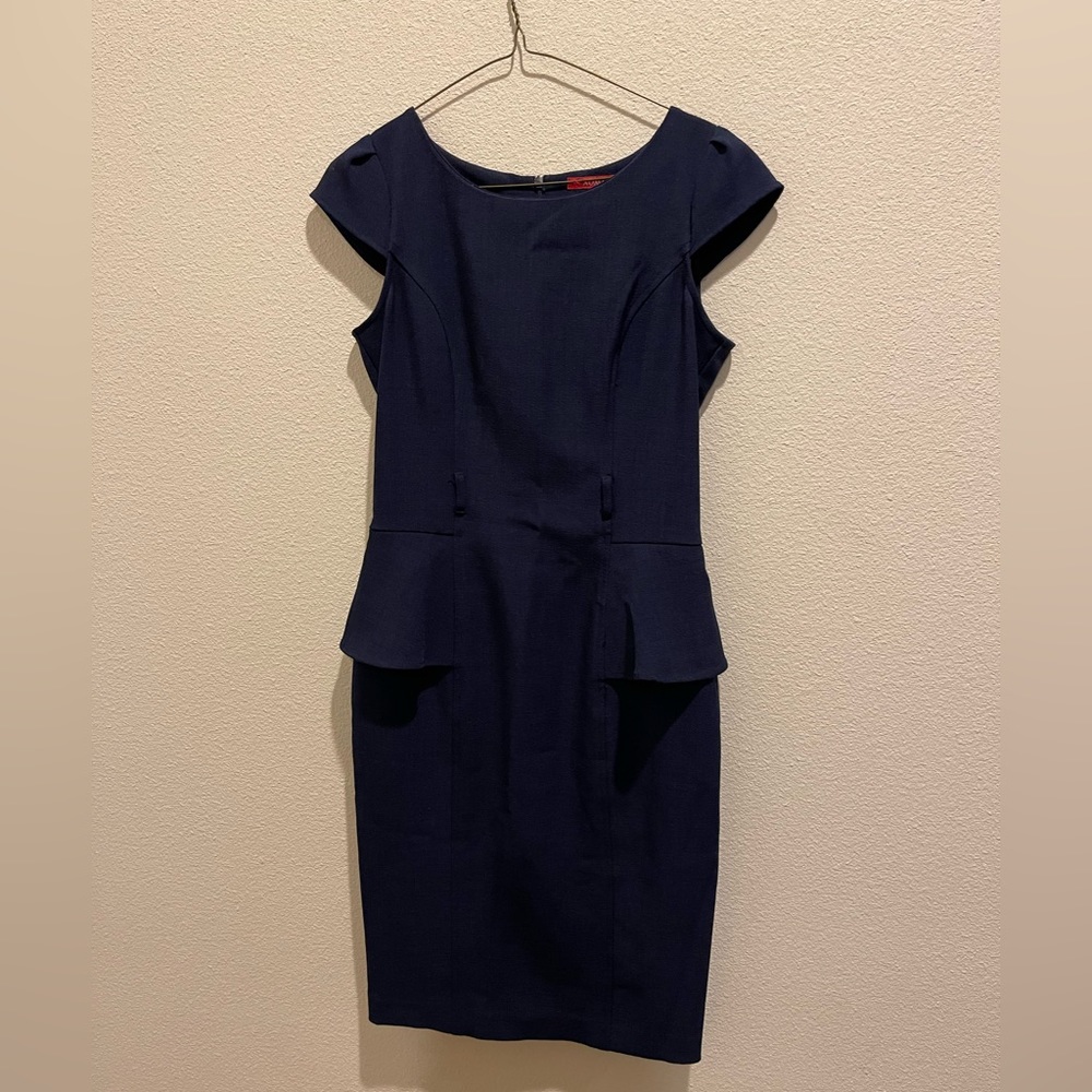Xoxo brand size 5/6 sleek navy dress. Like new